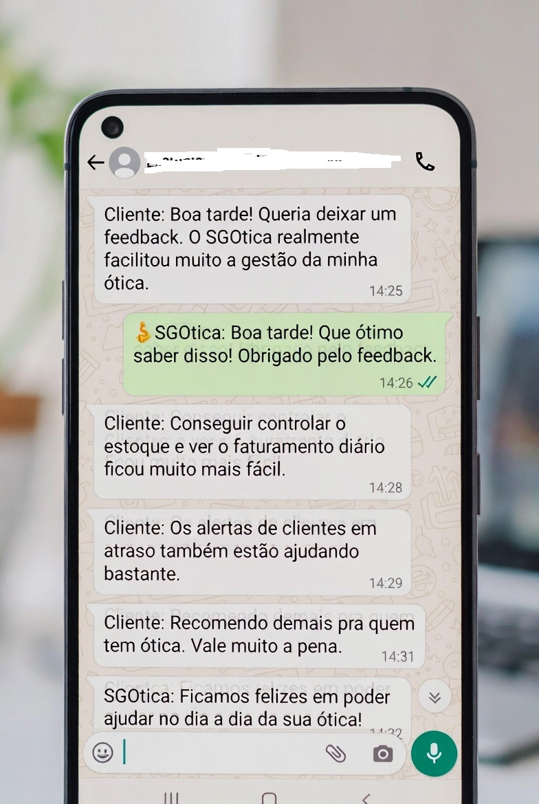 Cliente elogiando o SGÓtica em conversa no WhatsApp